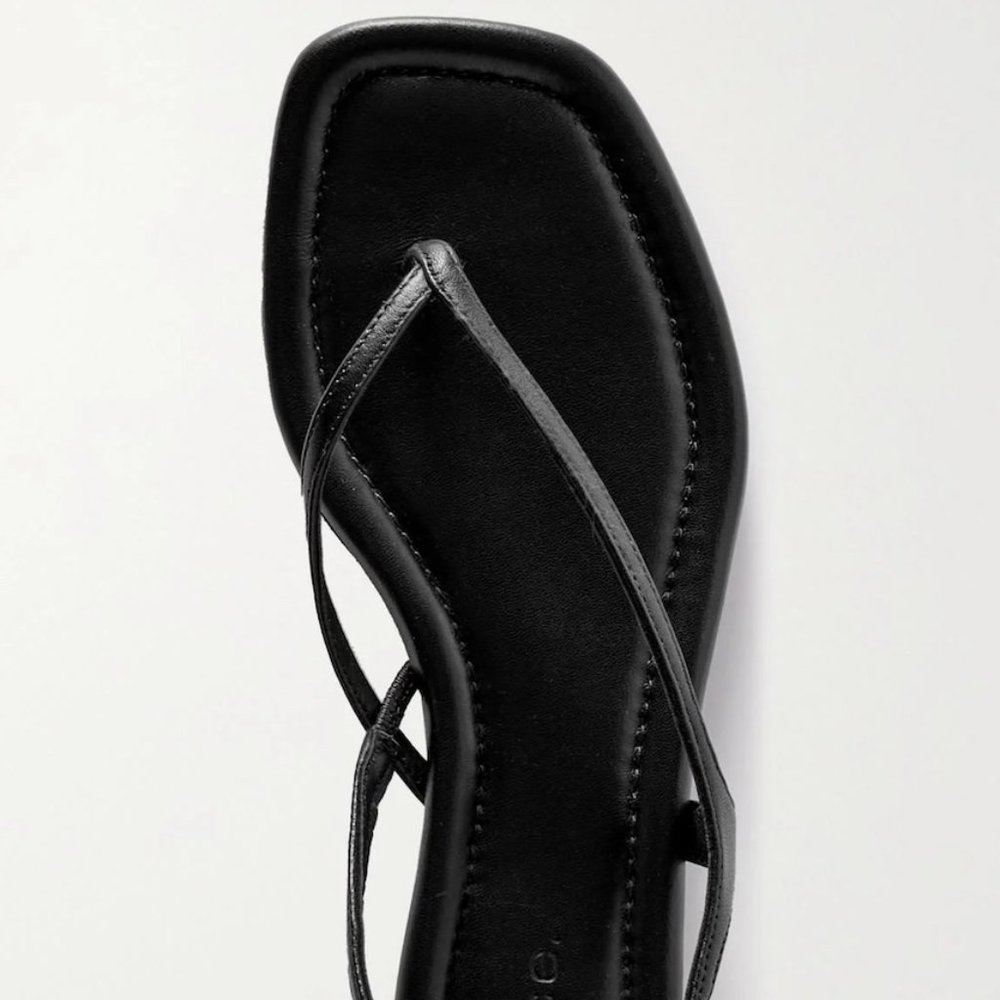 Vince Deana Leather Thong Sandals